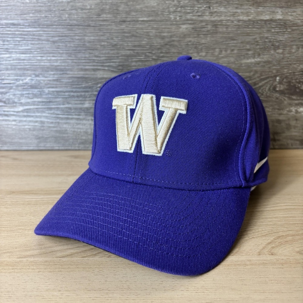 Washington Huskies Hat Cap Strap Back Purple NCAA Football Nike Dri Fit Mens